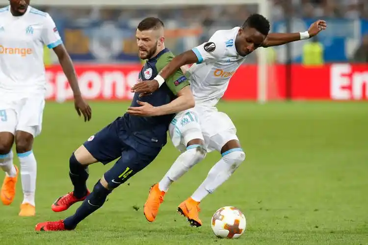 马赛欧冠征途:在逆境中追寻荣耀曙光